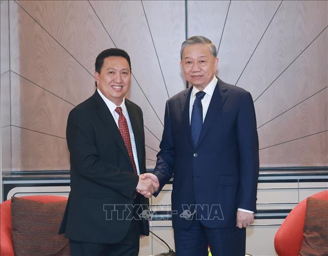 Party General Secretary To Lam receives President Director and Chief Executive Officer of PT Alamtri Resources Garibaldi Thohir. VNA Photo: Thống Nhất