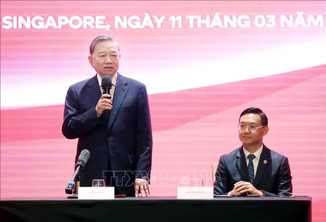 Party General Secretary To Lam speaks at the meeting. VNA Photo: Thống Nhất