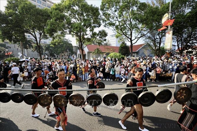 Lễ hội đường phố với chủ đề “Buôn Ma Thuột - Nơi hội tụ 3 nền văn minh cà phê thế giới” (Đắk Lắk, 10/03/2023). Ảnh: Tuấn Anh - TTXVN