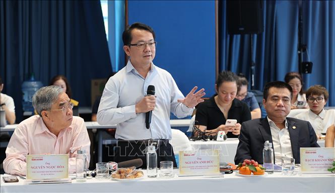 Ông Nguyễn Anh Đức, Chủ tịch Hiệp hội các nhà bán lẻ Việt Nam, Tổng Giám đốc Saigon Co.op, phát biểu tại Diễn đàn. Ảnh: Hứa Chung-TTXVN