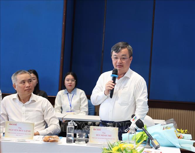 Ông Bùi Minh Trí, Phó Chủ tịch UBND tỉnh Bình Dương, nói về kế hoạch thúc đẩy tăng trưởng 2 con số của tỉnh trong năm 2025. Ảnh: Hứa Chung-TTXVN