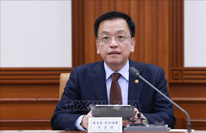 Quyền Tổng thống Hàn Quốc Choi Sang Mok phát biểu trong cuộc họp tại Seoul. Ảnh: Yonhap/TTXVN