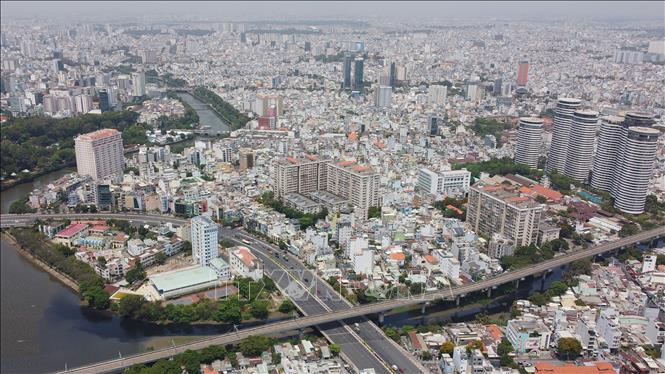 Nhiều khu dân cư mới phát triển nhanh ở khu vực quận Bình Thạnh, Thành phố Hồ Chí Minh. Ảnh: Thanh Vũ-TTXVN