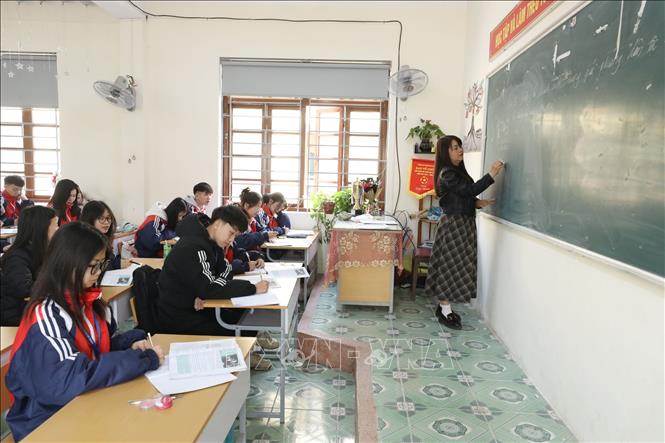 Trường THPT Hoàng Văn Thụ, thành phố Lạng Sơn triển khai thí điểm chương trình dạy học 5 ngày/tuần. Ảnh: Anh Tuấn – TTXVN