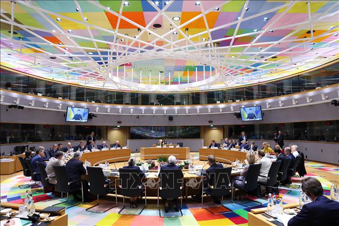 Hội nghị thượng đỉnh Liên minh châu Âu (EU) diễn ra ngày 20-21/3/2025 tại Brussels (Bỉ) với một chương trình nghị sự dày đặc tập trung vào việc củng cố khả năng cạnh tranh của EU, tăng cường quốc phòng và thảo luận về tương lai tài chính của khối. Ảnh: THX/TTXVN