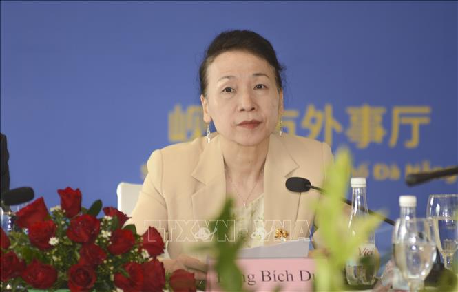 Bà Đổng Bích Du, Tổng Lãnh sự Trung Quốc tại Đà Nẵng phát biểu. Ảnh: Văn Dũng-TTXVN