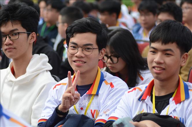 Thí sinh tham dự Vòng thi chung kết Kỳ thi Kỳ thi Olympic Tin học miền Trung và Tây Nguyên. Ảnh: Văn Dũng-TTXVN