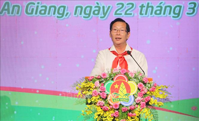 Phó Chủ tịch UBND tỉnh An Giang Lê Văn Phước phát biểu tại Đại hội. Ảnh: Công Mạo-TTXVN