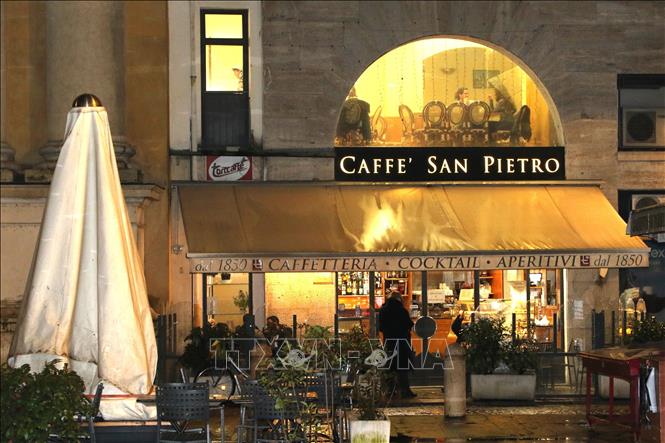 Một quán cà phê nổi tiếng ở trung tâm thành phố Parma. Ảnh: Trường Dụy - PV TTXVN tại Italy