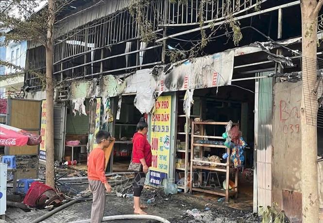 Hiện trường vụ cháy tại bản Cọ, phường Chiềng An, thành phố Sơn La, tỉnh Sơn La. Ảnh: TTXVN phát