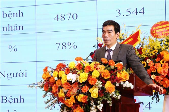 Deputy Director of the National Lung Hospital Nguyen Binh Hoa speaks at the ceremony. VNA Photo: Lê Đông
