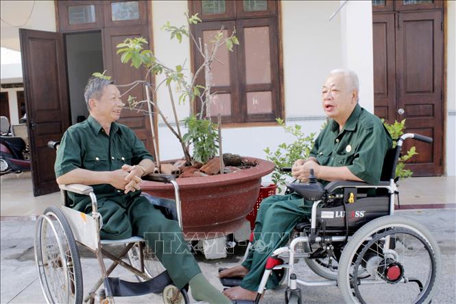 Các thương bệnh binh tại Trung tâm Điều dưỡng thương binh và người có công Long Đất. Ảnh: Hoàng Nhị - TTXVN