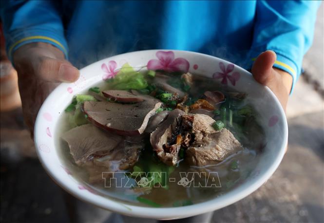 Hương vị các món hủ tíu ở quán Hủ tíu 43 (đường Ấp Bắc, thành phố Mỹ Tho, tỉnh Tiền Giang) được coi là hương vị chuẩn nhất của đặc sản hủ tíu Mỹ Tho. Ảnh: Hồng Đạt - TTXVN 