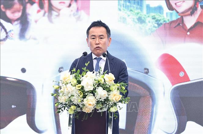 Ông Koji Sugita - Tổng Giám đốc Công ty Honda Việt Nam, Chủ tịch Hiệp hội các nhà sản xuất xe máy Việt Nam phát biểu tại buổi lễ. Ảnh: Minh Đức – TTXVN