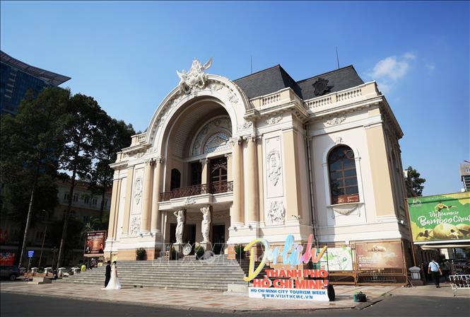 The Opera House possesses the elegant and aesthetic characteristics of French Colonial architecture. VNA Photo: Hồng Đạt 