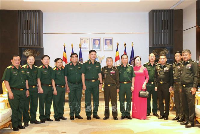 Các đại biểu tham dự cuộc gặp tại trụ sở Bộ Quốc phòng Campuchia, chiều 26/3/2025. Ảnh: Huỳnh Thảo - PV TTXVN tại Campuchia