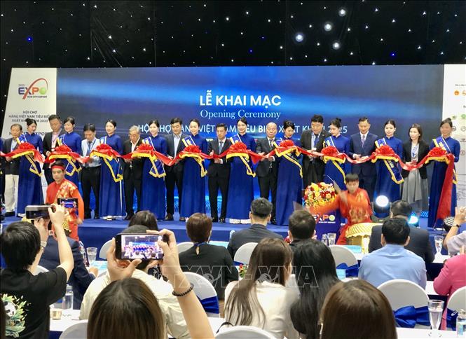 A view of the opening ceremony. VNA Photo: Mỹ Phương 