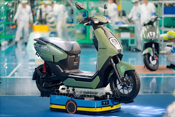 The ICON e: is specifically designed for high school students, a young and dynamic demographic seeking safe and convenient mobility. Its price will be announced on April 4, 2025. VNA Photo: Văn Xuyên