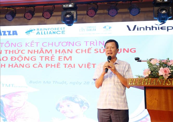 Phó Tổng Giám đốc Simexco DakLak Nguyễn Tiến Dũng đánh giá về hiệu quả của chương trình và kỳ vọng chương trình tiếp tục triển khai, nhân rộng. Ảnh: Hoài Thu – TTXVN