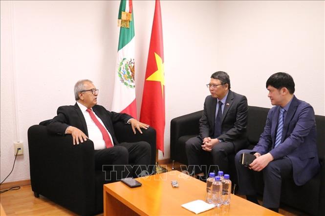 A view of the reception. VNA Photo