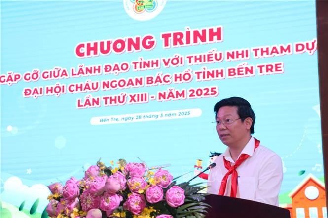 Phó Bí thư Thường trực Tỉnh ủy Bến Tre gửi gắm kỳ vọng đến thiếu nhi trên địa bàn tỉnh. Ảnh: Chương Đài  - TTXVN 