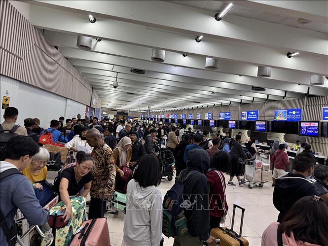Sân bay quốc tế Soekarno-Hatta của Indonesia đông đúc trong những ngày cận lễ Idul Fitri. Ảnh: Đỗ Quyên (P/v TTXVN tại Indonesia)
