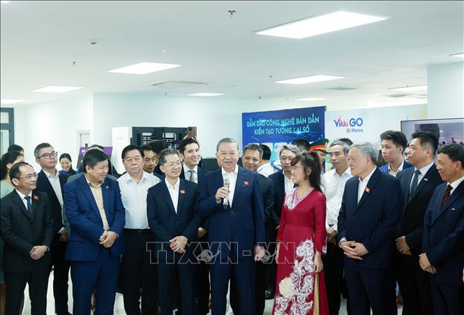 Tổng Bí thư Tô Lâm thăm Khu Công viên Phần mềm số 2. Ảnh: Thống Nhất – TTXVN