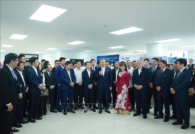 Tổng Bí thư Tô Lâm thăm Khu Công viên Phần mềm số 2. Ảnh: Thống Nhất – TTXVN