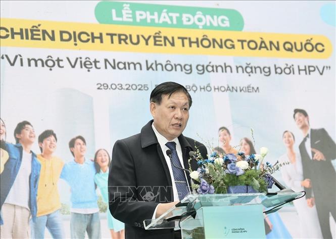 Thứ trưởng Bộ Y tế Đỗ Xuân Tuyên phát biểu tại buổi lễ. Ảnh: TTXVN phát