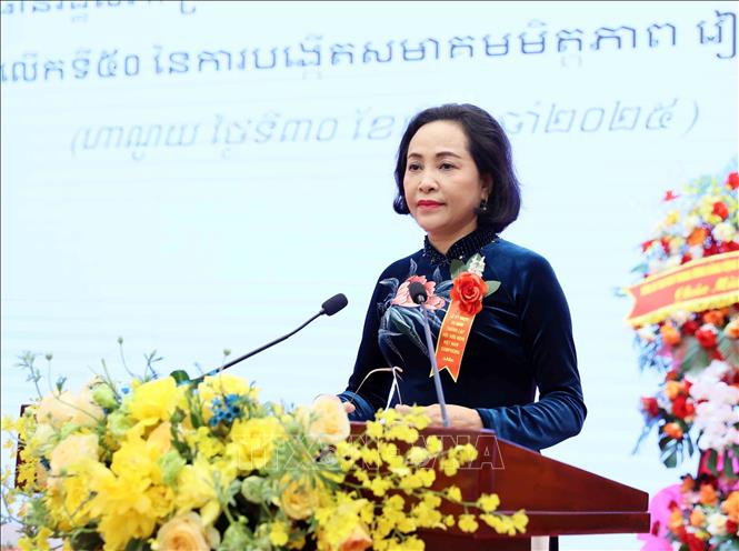 Nguyen Thi Thanh, Vice Chairwoman of the National Assembly and Chairwoman of the Vietnam - Cambodia friendship association, speaks at the event. VNA Photo: An Đăng