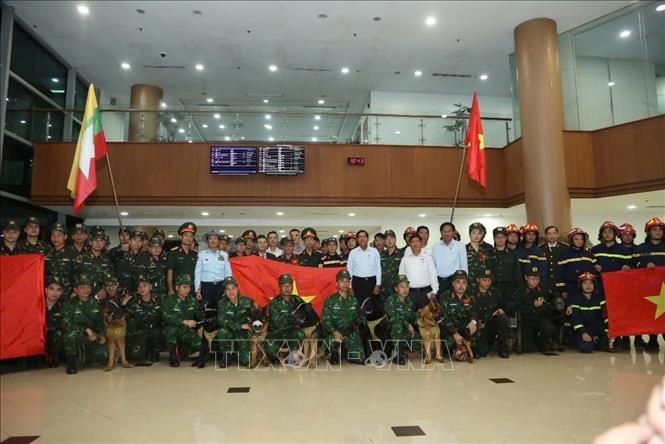 The rescue forces of Vietnam at the Yangon airport. VNA/Photo by courtesy