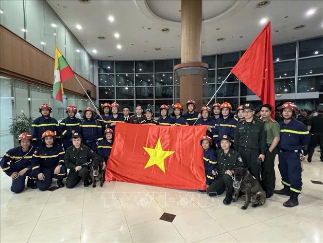 The emergency response team of the Ministry of Public Security of Vietnam at the Yangon airport. VNA/Photo by courtesy