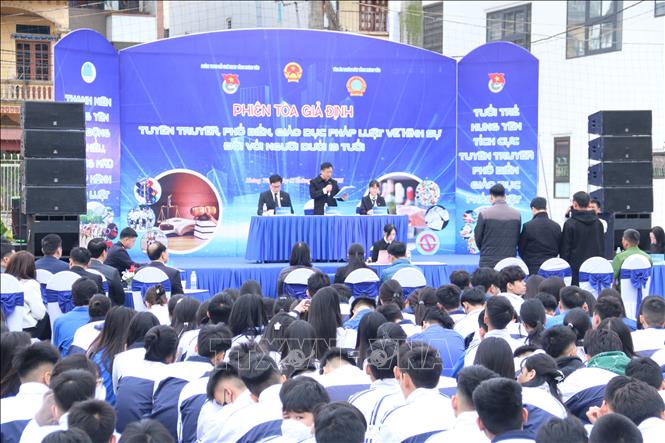 Quang cảnh phiên tòa giả định. Ảnh: Mạnh Khánh-TTXVN