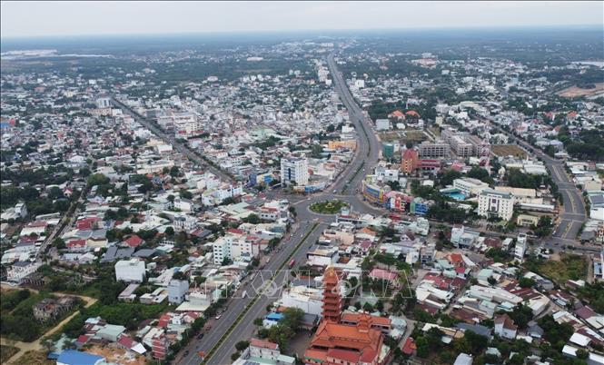 Ngã tư Đồng Xoài đóng vai trò quan trọng trong phát triển kinh tế - xã hội của thành phố Đồng Xoài, tỉnh Bình Phước. Ảnh: Nhật Bình – TTXVN