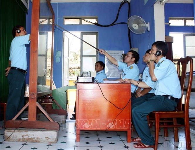 Tỉnh Khánh Hòa có vị thế địa - chiến lược quan trọng, nơi có huyện đảo Trường Sa, quân cảng Cam Ranh, cảng biển nước sâu trung chuyển quốc tế Vân Phong,…Trong ảnh: Chiến sĩ đảo Trường Sa Lớn thuộc quần đảo Trường Sa (Khánh Hòa) luyện tập sẵn sàng chiến đấu. Ảnh: Thế Duyệt – TTXVN