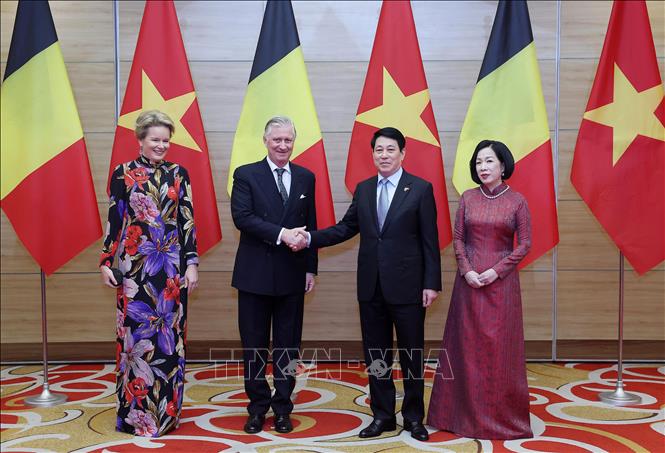 Chủ tịch nước Lương Cường và Phu nhân đón Nhà Vua Vương quốc Bỉ Philippe và Hoàng hậu Mathilde dự tiệc chiêu đãi. Ảnh: Lâm Khánh – TTXVN