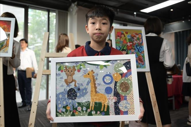 Giải Đặc biệt của cuộc thi năm nay thuộc về em Nguyễn Hoàng Thịnh, học sinh lớp 6 trường Hà Nội Victoria (Hà Nội). Ảnh: Lương Hiếu/TTXVN phát