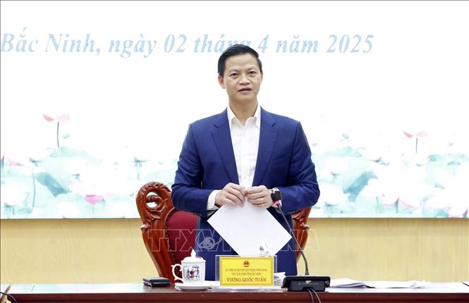 Chủ tịch UBND tỉnh Bắc Ninh Vương Quốc Tuấn phát biểu tại Hội nghị. Ảnh: Thanh Thương- TTXVN