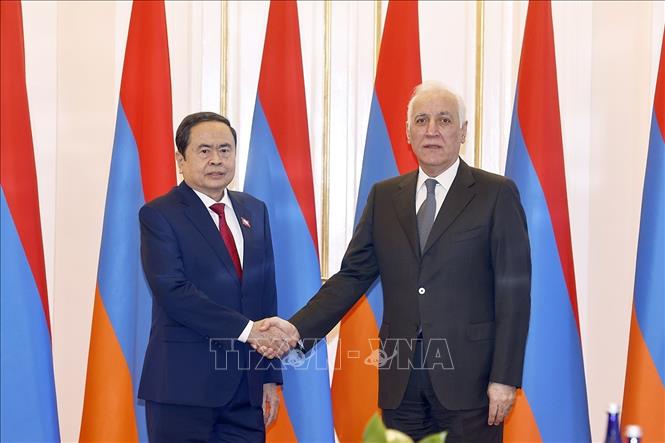 Chủ tịch Quốc hội Trần Thanh Mẫn hội kiến Tổng thống Armenia Vahagn Khachaturyan. Ảnh: Doãn Tấn – TTXVN