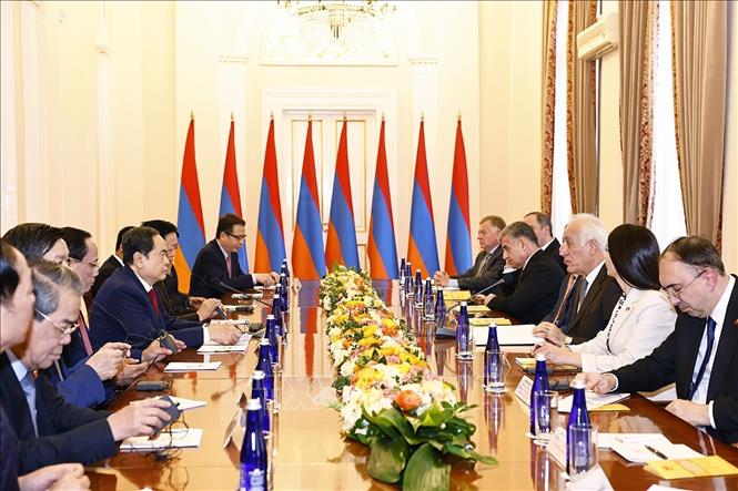 Chủ tịch Quốc hội Trần Thanh Mẫn hội kiến Tổng thống Armenia Vahagn Khachaturyan. Ảnh: Doãn Tấn – TTXVN
