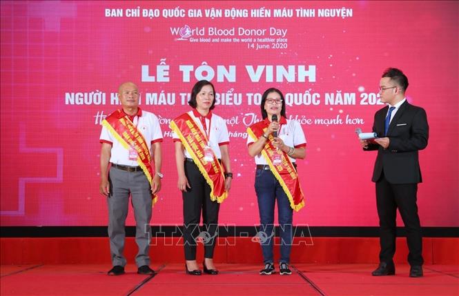  Lễ vinh danh người hiến máu tiêu biểu toàn quốc 2020 (Hà Nội, 11/6/2020). Ảnh: Thành Đạt - TTXVN