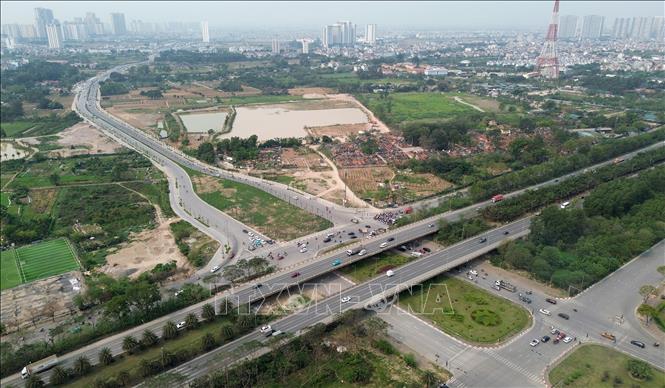 Đường Lê Quang Đạo kéo dài có điểm đầu giao với Đại lộ Thăng Long, quận Nam Từ Liêm. Ảnh: Quốc Khánh - TTXVN