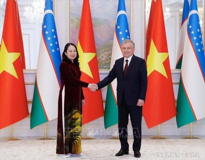  Nhân dịp dự Hội nghị thượng đỉnh về phối hợp hành động và xây dựng niềm tin ở châu Á (CICA) lần thứ 6, diễn ra tại Kazakhstan, chiều 13/10/2022, Phó Chủ tịch nước Võ Thị Ánh Xuân hội kiến Tổng thống Uzbekistan Shavkat Mirziyoyev. Ảnh: Lâm Khánh - TTXVN