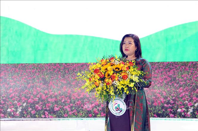 Phó Chủ tịch Ủy ban nhân dân thành phố Cần Thơ Nguyễn Thị Ngọc Điệp phát biểu khai mạc Lễ hội. Ảnh: Trung Kiên - TTXVN