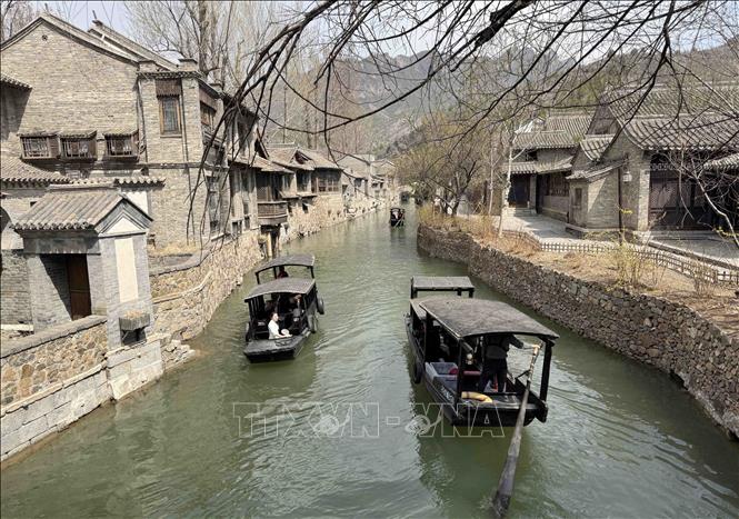 Cổ Bắc Thủy Trấn là một thị trấn nghỉ dưỡng kết hợp phong cách biên giới phía Bắc với nét quyến rũ của thị trấn ven sông Giang Nam. Ảnh: Công Tuyên - PV TTXVN tại Trung Quốc