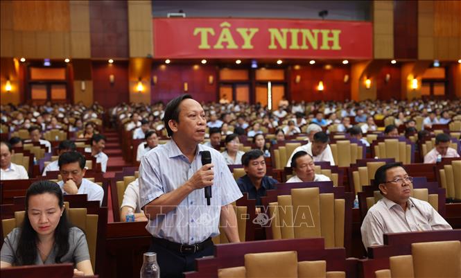 Giám đốc Sở Nông nghiệp và Môi trường tỉnh Tây Ninh Nguyễn Đình Xuân tham gia thảo luận. Ảnh: Thanh Tân - TTXVN