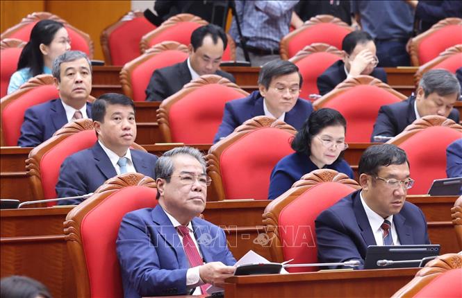 Delegates attend the 11th plenum of the 13th Party Central Committee. VNA Photo