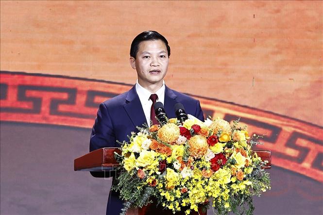 Chủ tịch UBND tỉnh Bắc Ninh Vương Quốc Tuấn đọc diễn văn khai mạc Lễ Kỷ niệm. Ảnh: Doãn Tấn - TTXVN