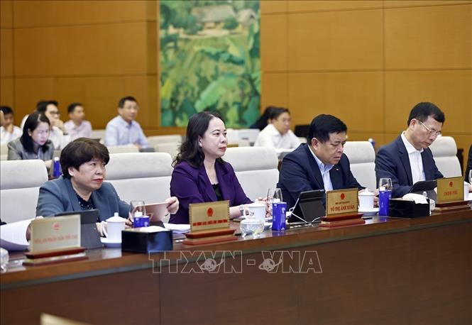 Phó Chủ tịch nước Võ Thị Ánh Xuân, Phó thủ tướng Chính phủ Nguyễn Chí Dũng và đại biểu dự Phiên họp. Ảnh: Doãn Tấn - TTXVN