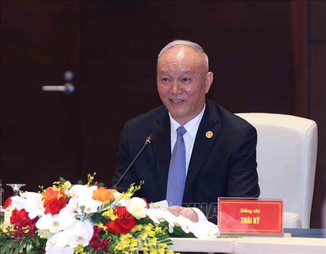 Đồng chí Thái Kỳ, Ủy viên Thường vụ Bộ Chính trị, Bí thư Ban Bí thư, Chánh Văn phòng Trung ương Đảng Cộng sản Trung Quốc phát biểu. Ảnh: Phương Hoa - TTXVN